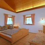 Haus Watzmannblick Guest house